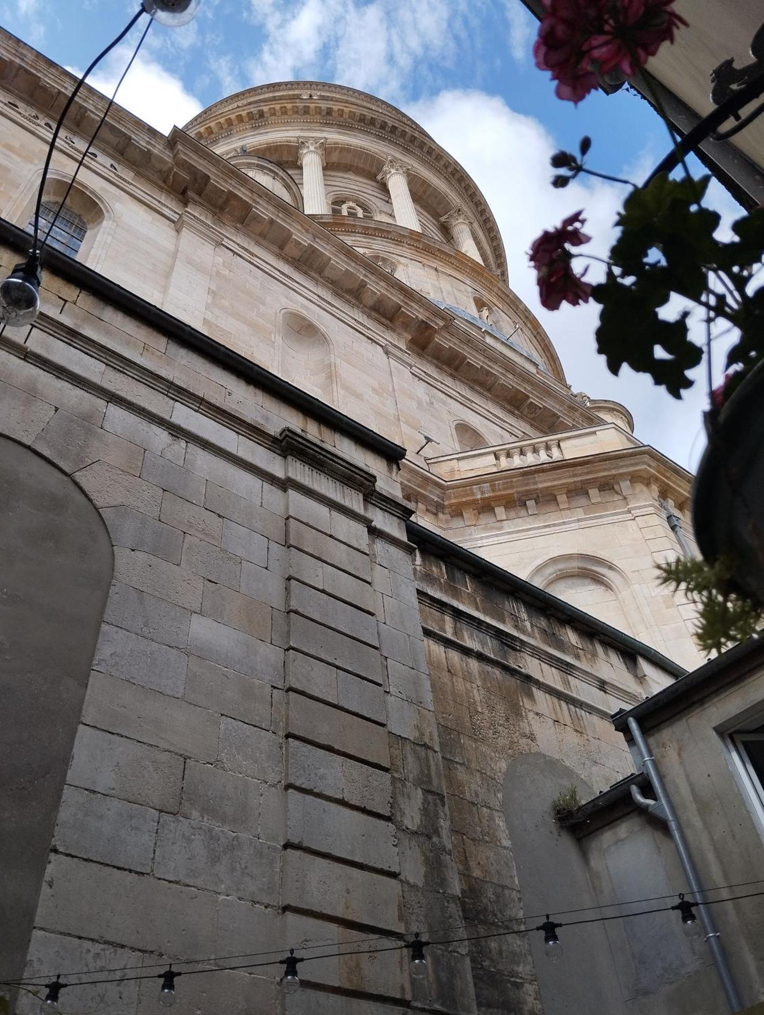Studio Au Pied De La Cathedrale Notre Dame 滨海布洛涅 外观 照片